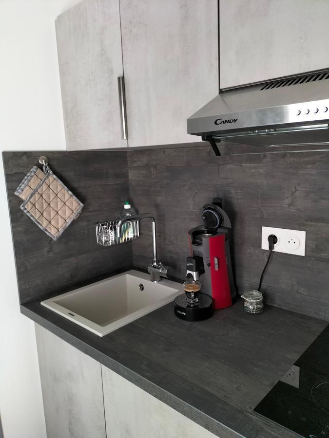 Studio Terrasse, Intra-Muros, Climatise Avec Wifi Avignon Exterior photo